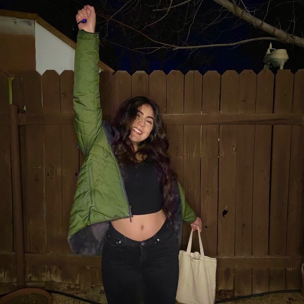 Meet your Posher, Jazmine